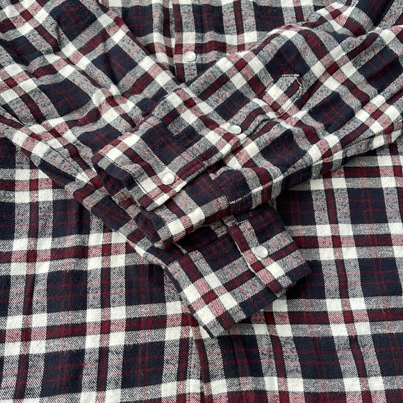 BRODY Men's Button Up Long Sleeve Collar Shirt, Pearl Snap, Navy Burgundy - Picture 4 of 13